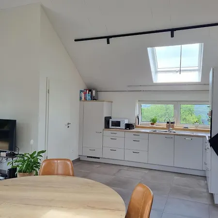 Vue Sur Les Combes 말메디